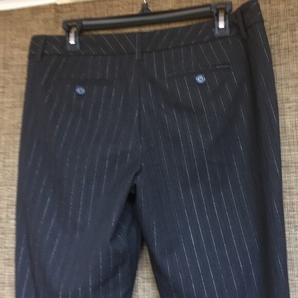 Express pinbstripe straight leg pants - Picture 2 of 4